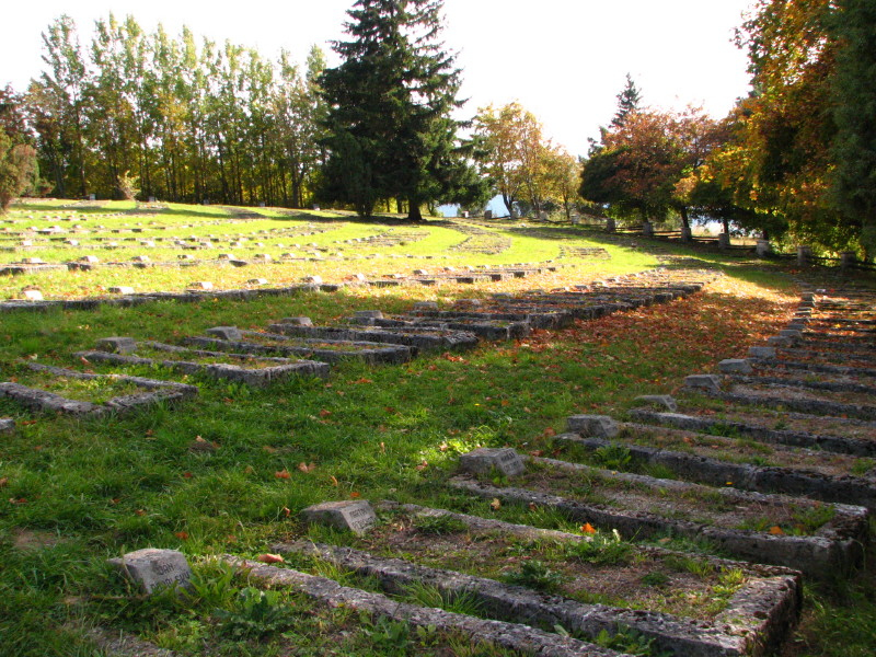 Českoslovenští vojáci padlí v bojích u Liptovského Mikuláše byli pohřbeni pod vrcholem Háj Nicovo