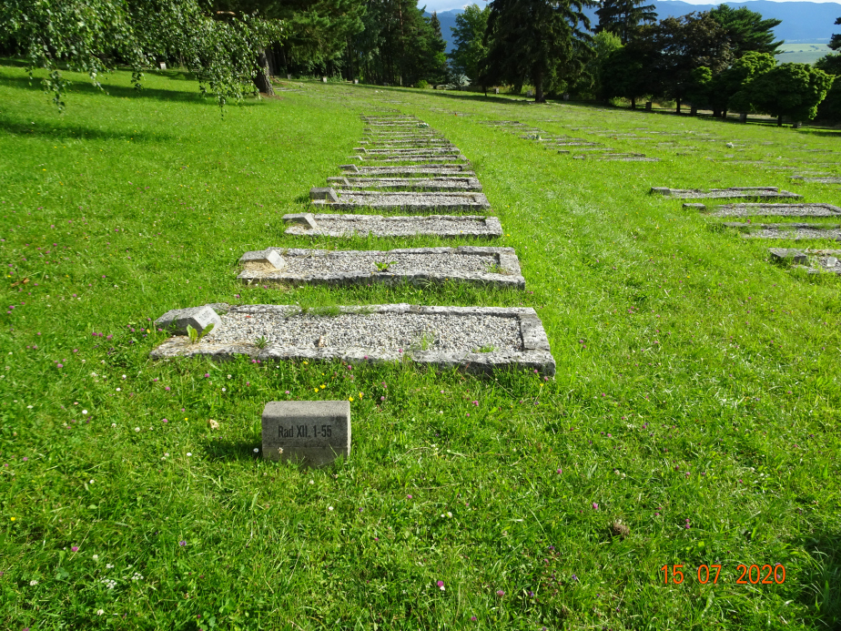 Detailní pohled na válečné hroby