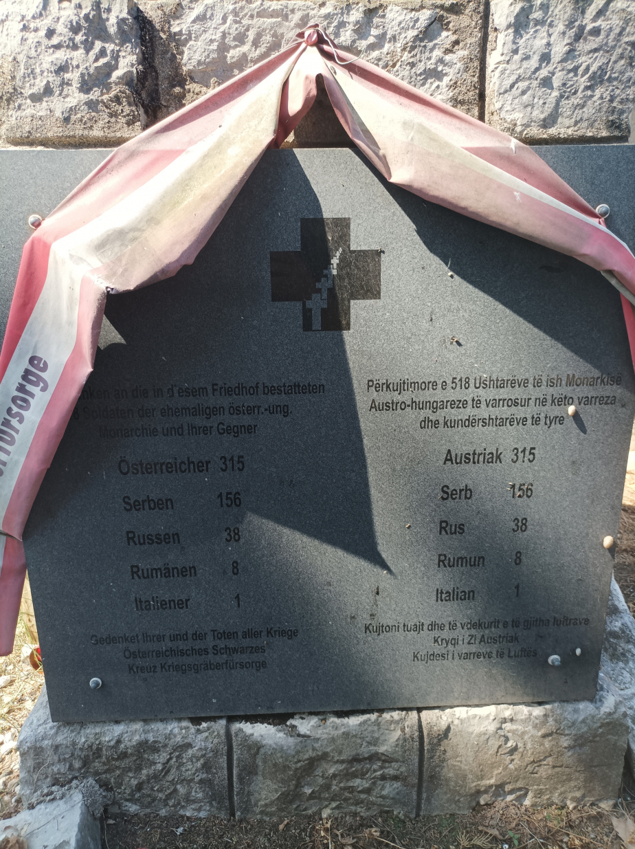 Deska na hrobě Eduarda Kreuziga