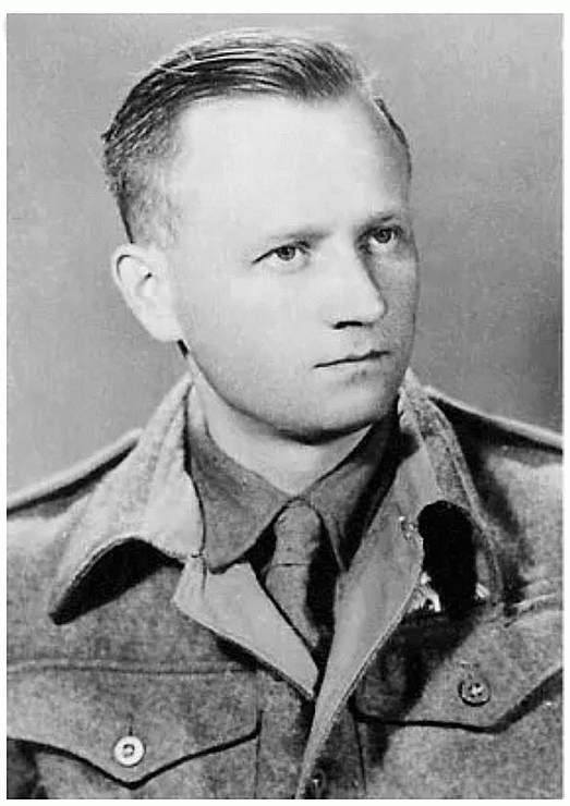 Karel Niemczyk (15. 2. 1914 – 31. 7. 2004) ), příslušník výsadku CALCIUM, zemřel v emigraci v Austrálii.